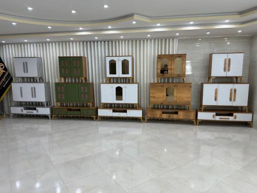 عکس فروشگاه مصنوعات چوبی