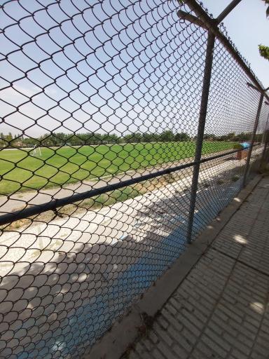 عکس زمین چمن پتروشیمی شازند 