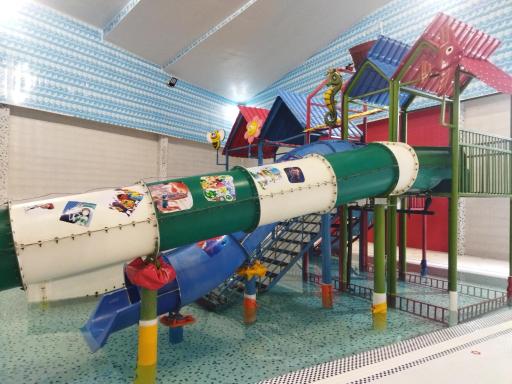 عکس استخر و پارک آبی رامتین