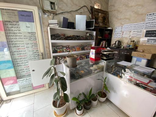 عکس کافی نت و کامپیوتر صفر و یک حسینی