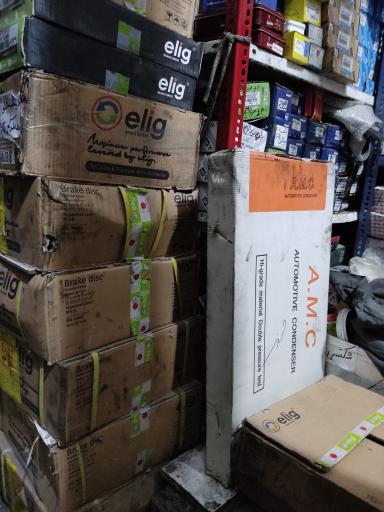 عکس فروشگاه دنیای لنت