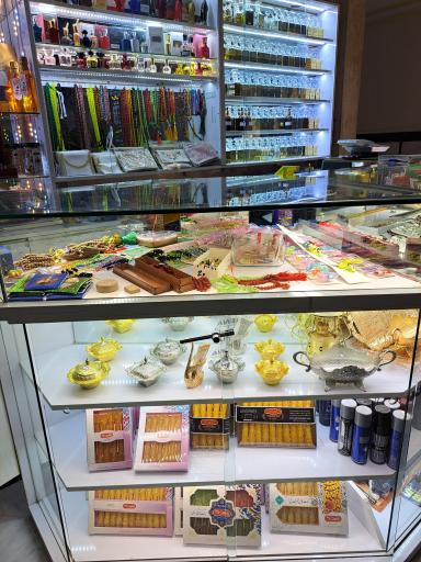 عکس فروشگاه اخوی زاده 