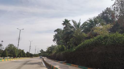 پارک دویست دستگاه