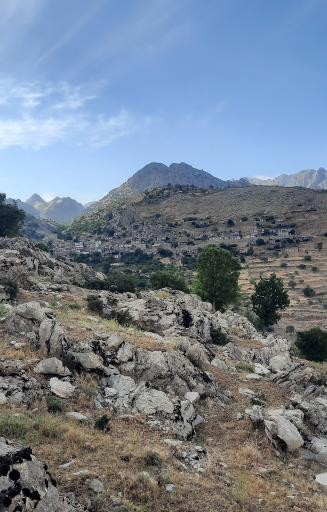 عکس قلعه اورامان تخت