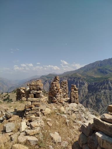 عکس قلعه اورامان تخت