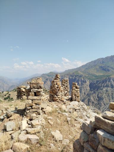 عکس قلعه اورامان تخت