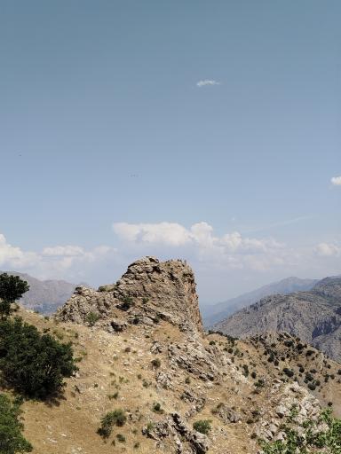 عکس قلعه اورامان تخت