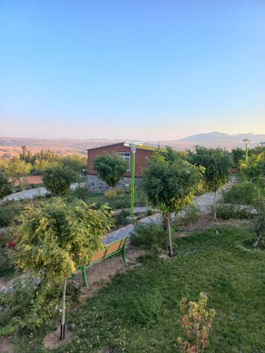 عکس دهکده گردشگری زاینده رود چادگان