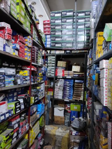 عکس فروشگاه دنیای لنت
