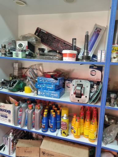 عکس تعمیرات ماشین آلات خدمات شهری شبانه روزی