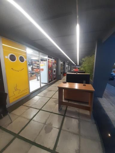 عکس کافی شاپ اردی بهشت