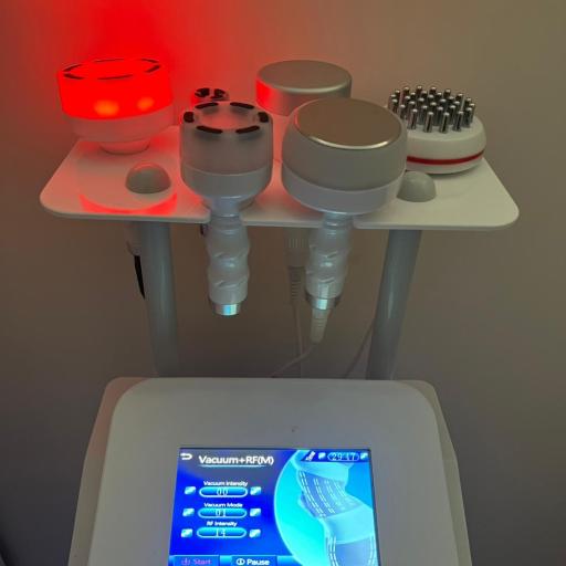 عکس کلینیک پوست و مو زُروان