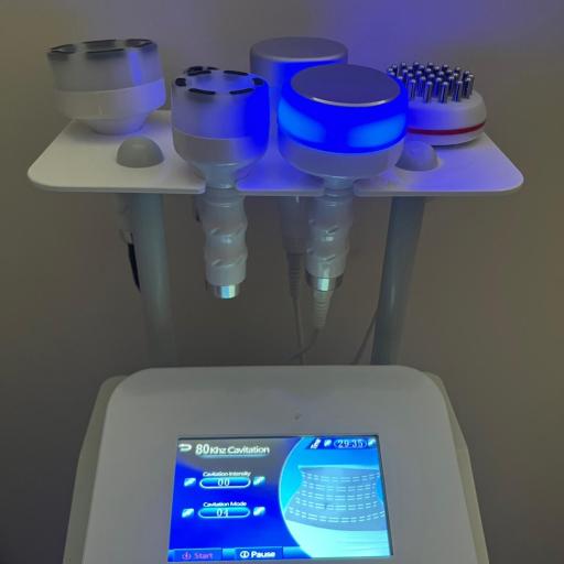 کلینیک پوست و مو زُروان