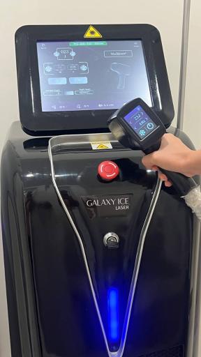 عکس کلینیک پوست و مو زُروان