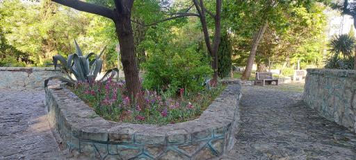 عکس بوستان نظامی گنجوی