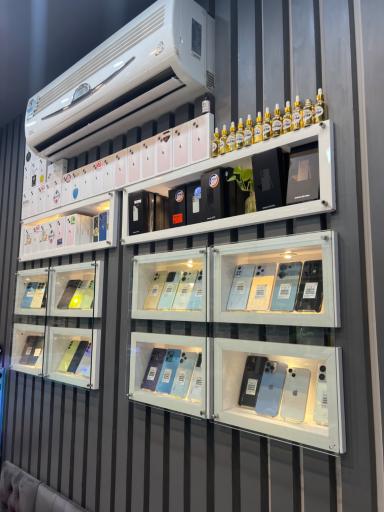 عکس موبایل تک دیتا