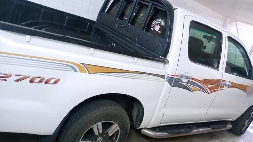 عکس نمایشگاه اتومبیل کُرد