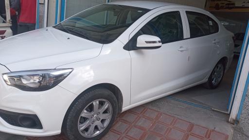 عکس نمایشگاه اتومبیل کُرد