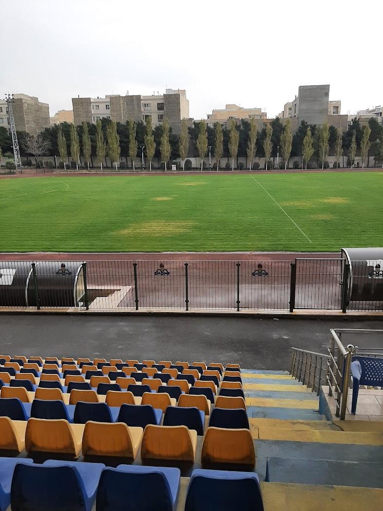 عکس باشگاه ورزشی کارکنان صنعت نفت تهرانسر