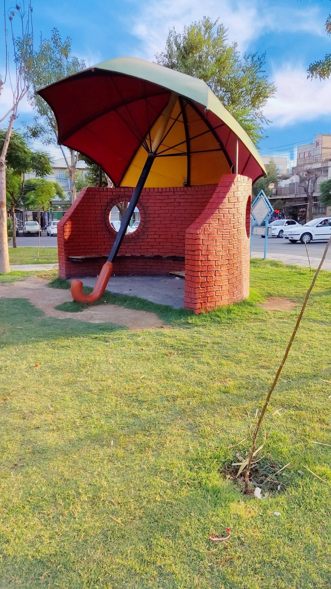 عکس میدان شهدا (منبع آب)