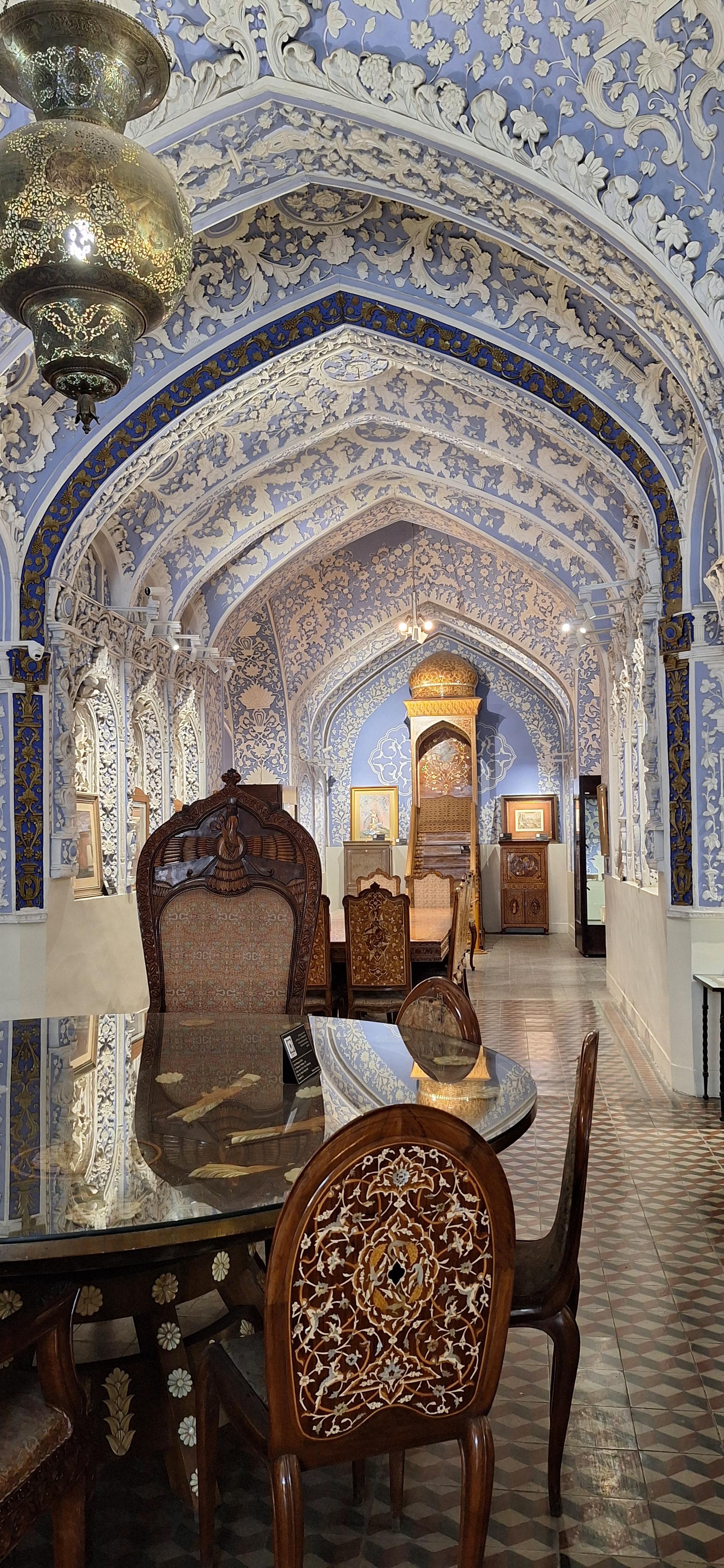 عکس موزه هنرهای ملی