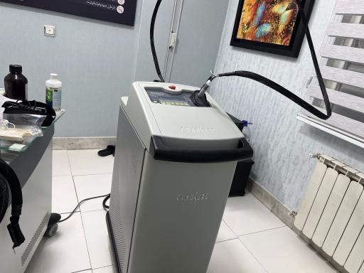 عکس دکتر پونه یزدانی متخصص پوست مو زیبایی 