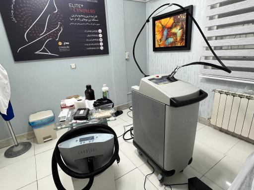 عکس دکتر پونه یزدانی متخصص پوست مو زیبایی 