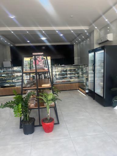 عکس نان و شیرینی دونات