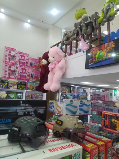 عکس فروشگاه بزرگ کودک پارسی