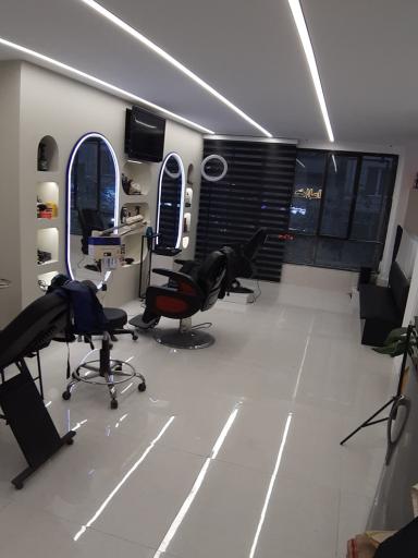 عکس سالن مو آقایان موتیک