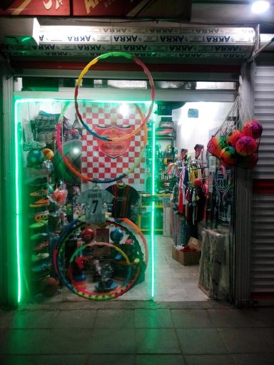 عکس فروشگاه لوازم ورزشی ارش