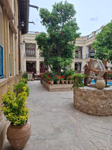 عکس هتل بوتیک آناهید