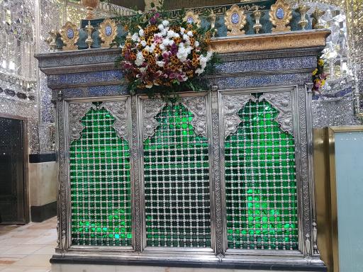 عکس ایوان آئینه حرم مطهر