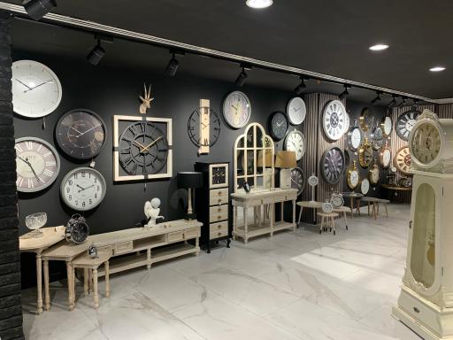 عکس فروشگاه محصولات دکوراتیو لوتوس