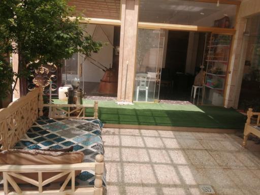 عکس گلاب و عرقیات هدیه قمصر