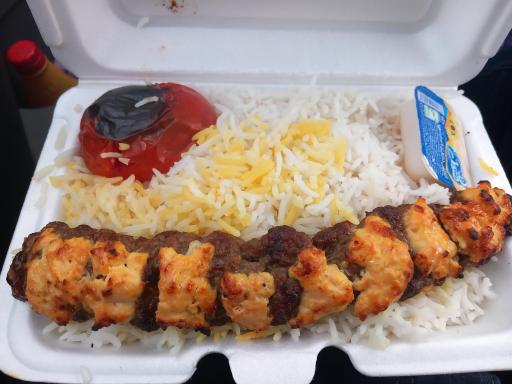 عکس آشپزخانه مرکزی و رستوران رضا