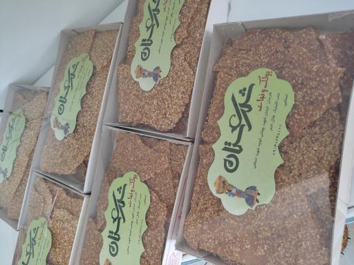 عکس تولیدی پولک و نبات شکرستان 