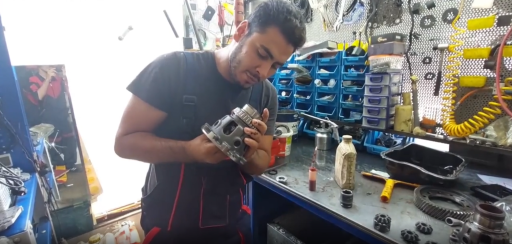 عکس تعمیرگاه گیربکس اتوماتیک برادران میر