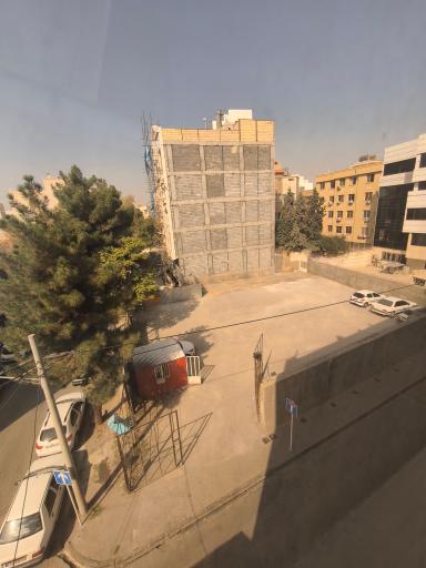 عکس پارکینگ عارف