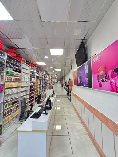 عکس لوازم آرایشی تاج افشار عمده و تک