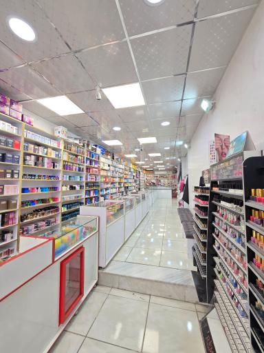 عکس لوازم آرایشی تاج افشار عمده و تک