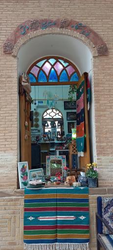 عکس خانه‌ تاریخی و رستوران مستوفی