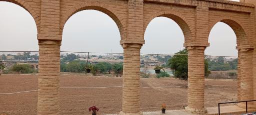 عکس خانه‌ تاریخی و رستوران مستوفی