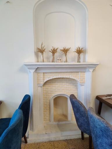 عکس خانه‌ تاریخی و رستوران مستوفی