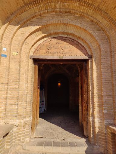 عکس خانه‌ تاریخی و رستوران مستوفی