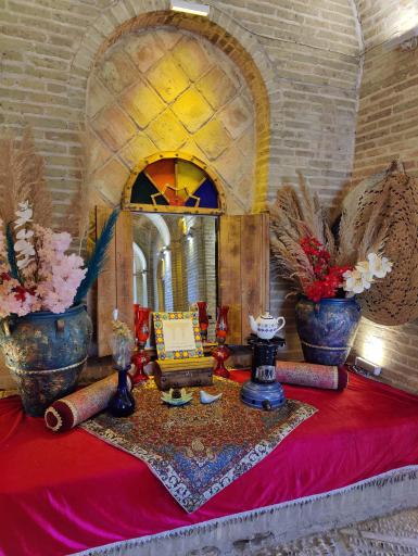 عکس خانه‌ تاریخی و رستوران مستوفی