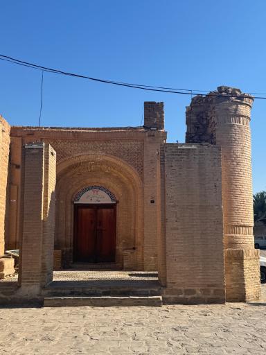 عکس خانه‌ تاریخی و رستوران مستوفی