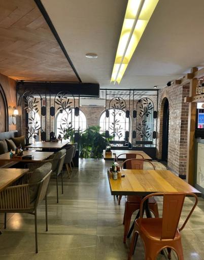 عکس رستوران ایتالیایی بیسترو