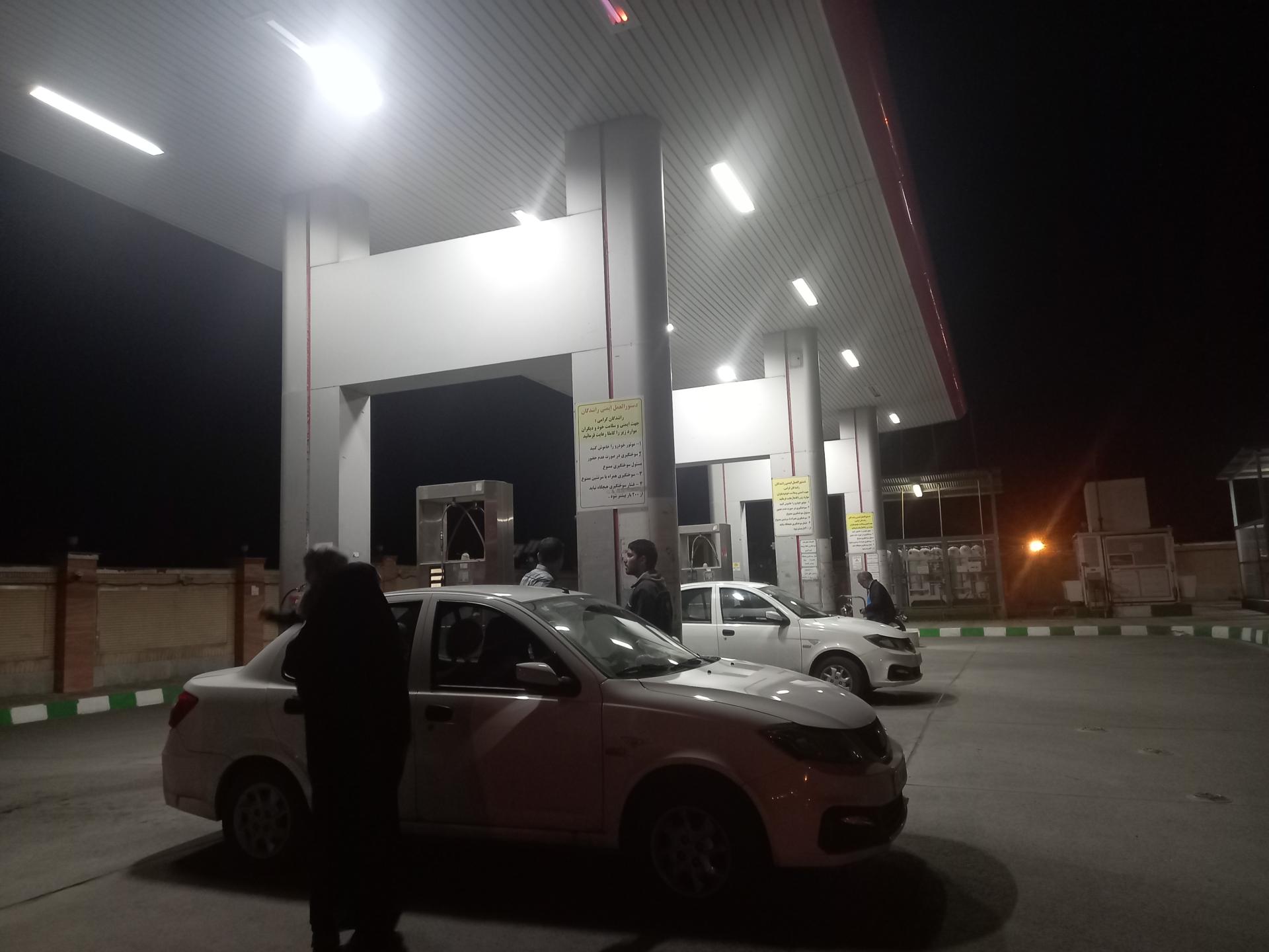 عکس پمپ گاز CNG