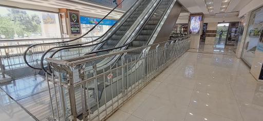 عکس مجتمع تجاری ایرانیان